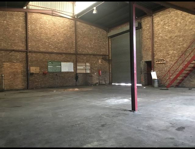 2,400M² FACTORY FOR SALE IN WADEVILLE
